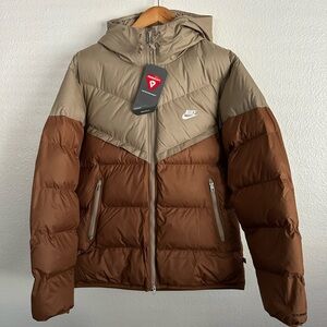 Nike Windrunner PrimaLoft Storm-FIT Puffer Jacket Khaki FB8185 Men’s Size Medium